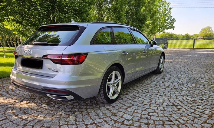 Audi A4 cena 128900 przebieg: 49000, rok produkcji 2020 z Błonie małe 407